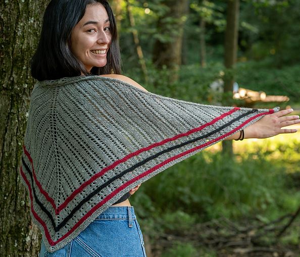 A Juniper Moon Farm Celestina Pattern - Elisa Shawl (PDF)