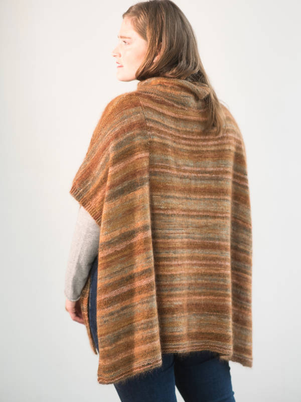 A Berroco Tiramisu Pattern - Elmira Ruana (PDF)