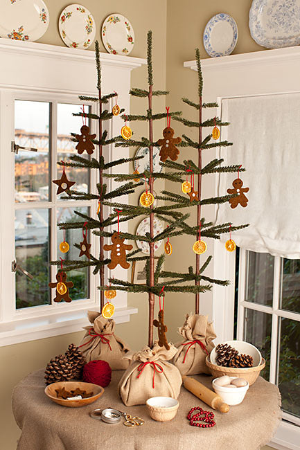 A Churchmouse Yarns and Teas Pattern - Felted Gingerbread Ornaments (PDF)