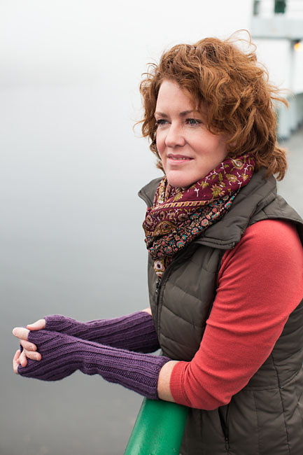 A Churchmouse Yarns and Teas Pattern - Ferryboat Mitts (PDF)