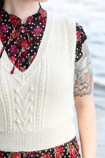 A Juniper Moon Farm Stargazer Pattern - Flower Front Vest (PDF File)