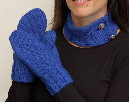 A FREE SimpliWorsted Pattern - Gansey Mittens and Neck Warmer (PDF)