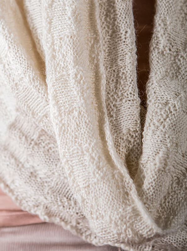 A Berroco Folio Pattern - Garden Orchid Cowl (PDF)