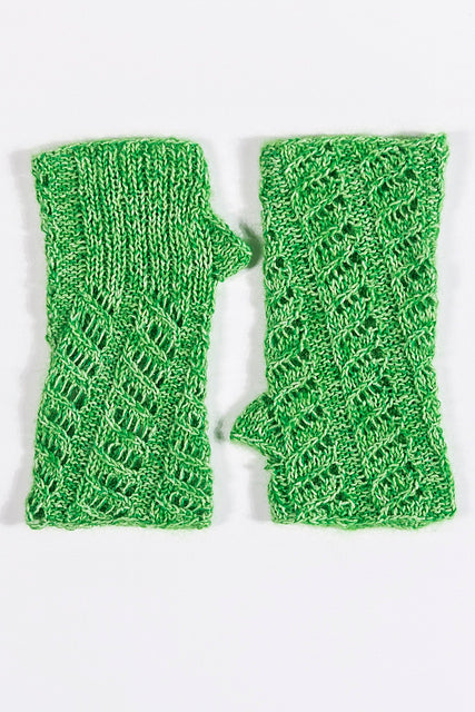 HIDA Wrist Warmers - Uses Sensai and Kinu Yarn Lines (Pdf File)