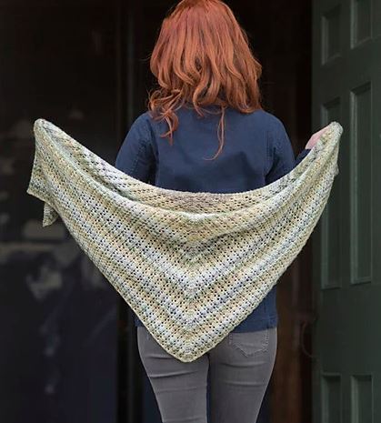 A Berroco Pixel Pattern - Miss Honey Shawl (PDF)