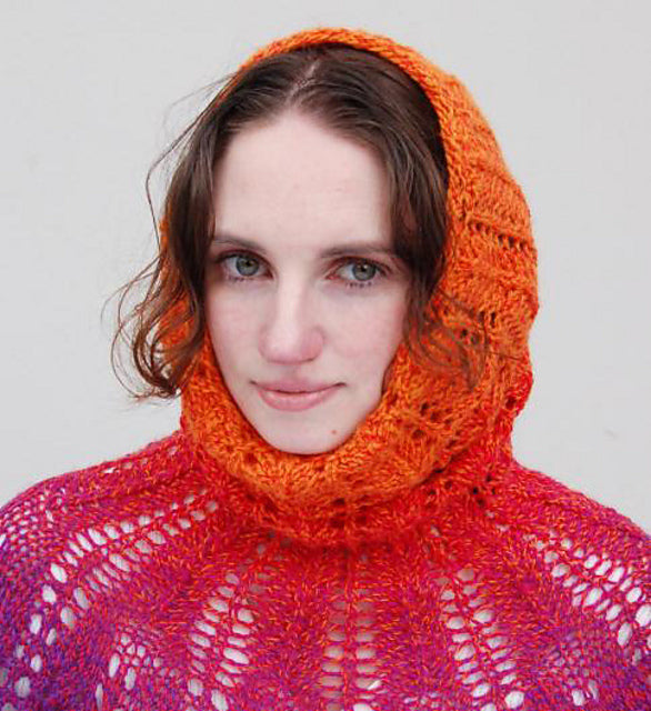A FREE Schoppel Zauberwolle Pattern - Evelyn's Glow Cowled Cape (PDF)