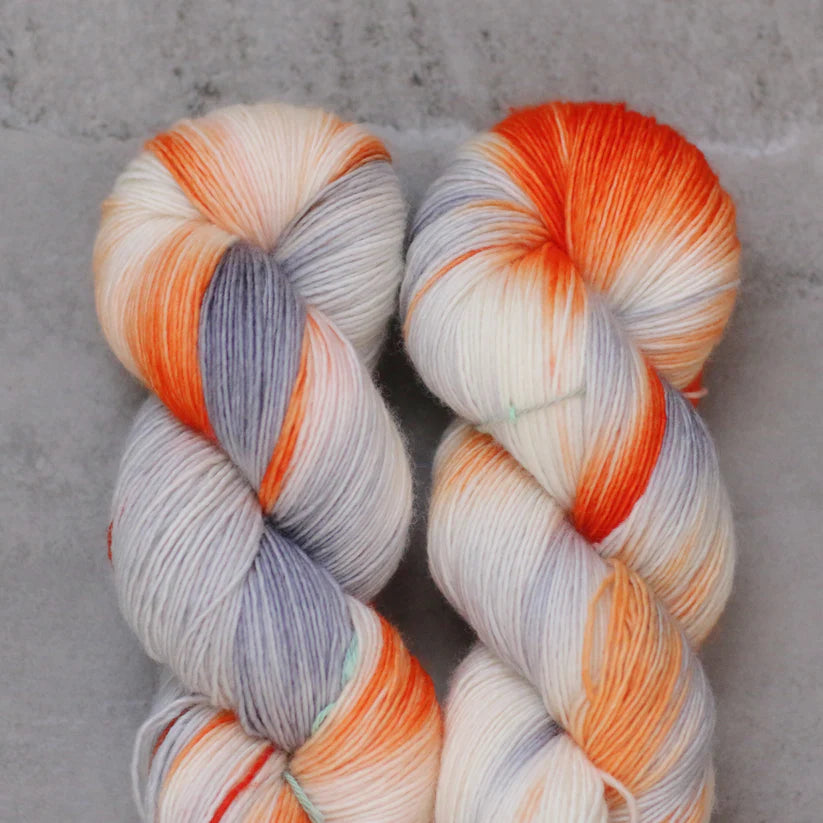 Tosh Merino Light - GG Loves Silver Linings