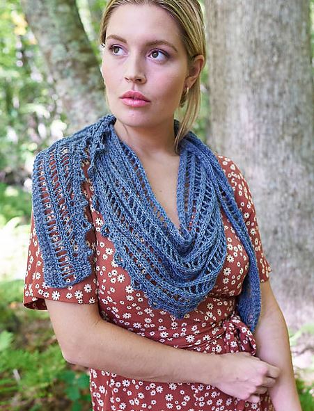 Keris Scarf - FREE with Purchase of 2 or More Skeins of Cambria (PDF File)