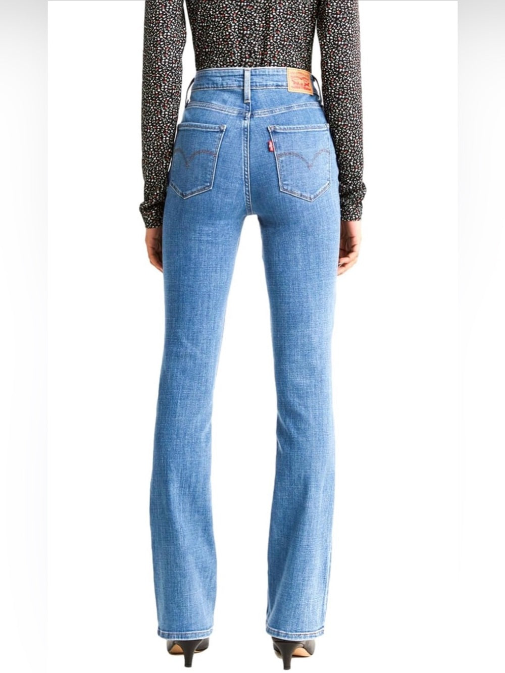NWT, Levi's Womens 725 High Rise Bootcut. Size: 29x30