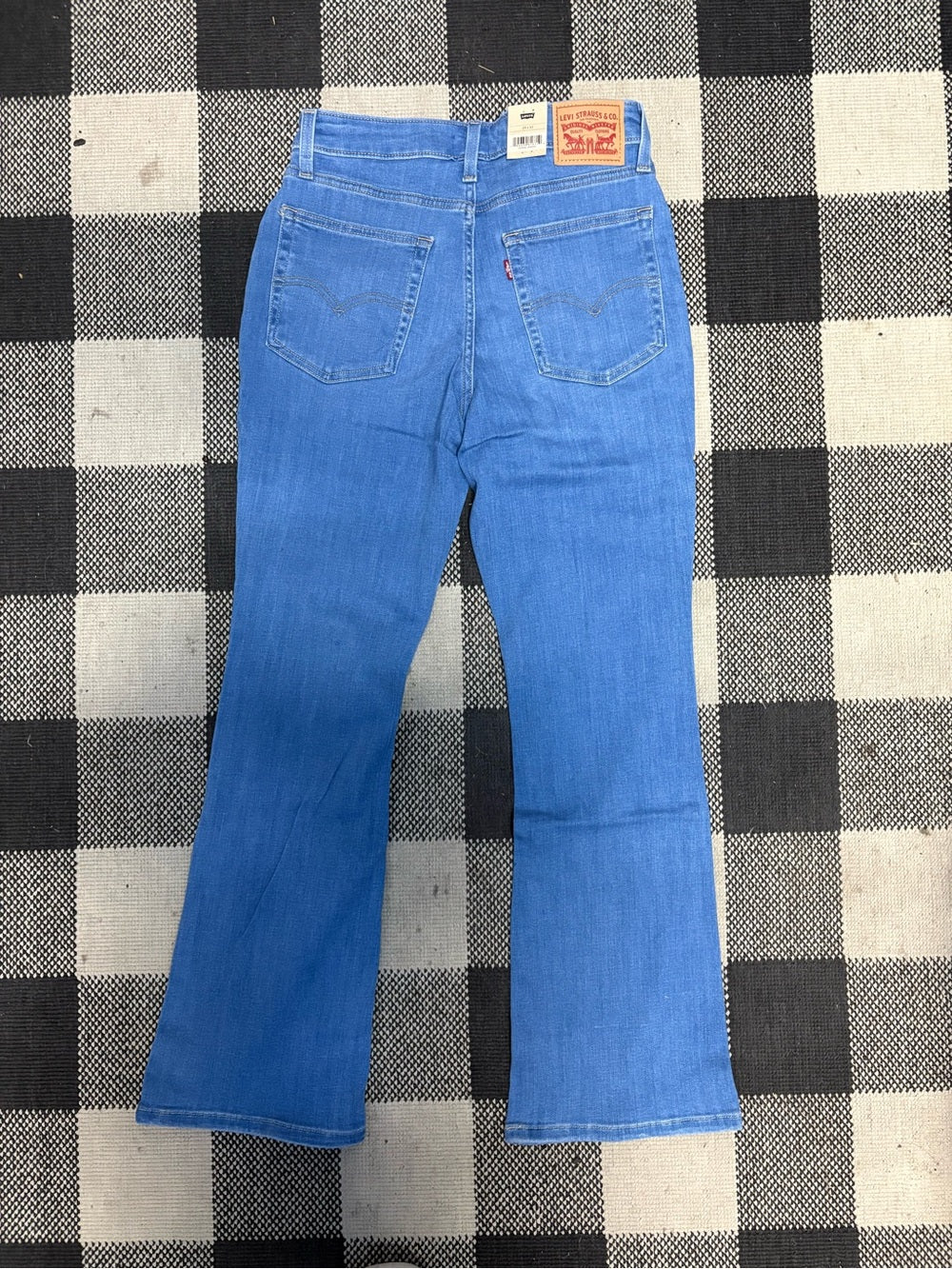 NWT, Levi's Womens 725 High Rise Bootcut. Size: 29x30
