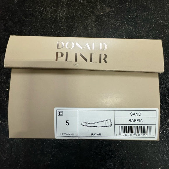 Donald Pliner Women's Raya Ballet Flats New w/ Box Size 5