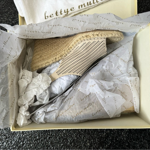 Women's Vicente Espadrille Wedge Sandal- Size 9 M