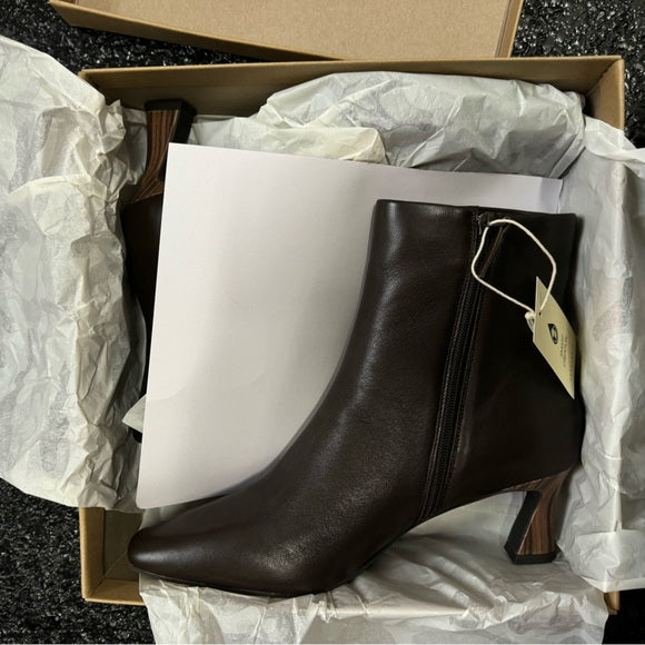 Sanctuary Women's Sleek Ankle Boot - Size 11