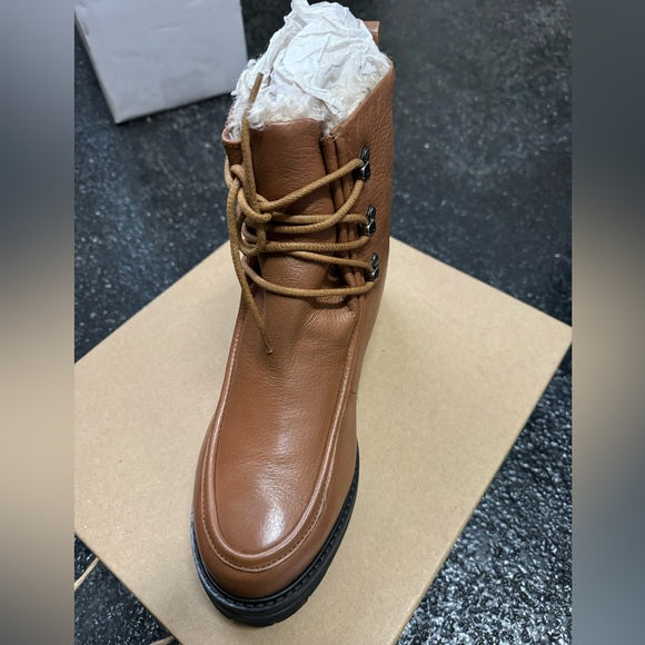 Gentle Souls by Kenneth Cole Women's Bristol Wallaby Boot New w/ Box Size 11