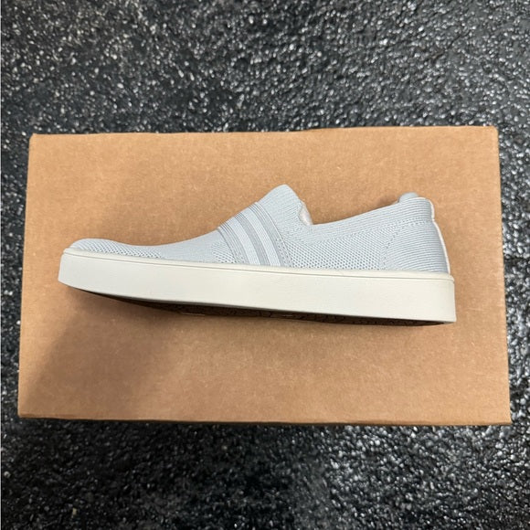 REVITALIGN Women's Marine Slip-on Sneaker - Size 5.5