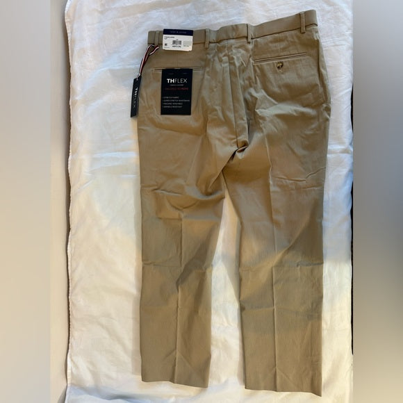 Tommy Hilfiger Men's Modern-Fit TH Flex Stretch Solid Performance Pant 36x29