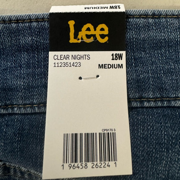 New w/ Tags Lee Womens Legendary 23" Capri Jean Size 18WM
