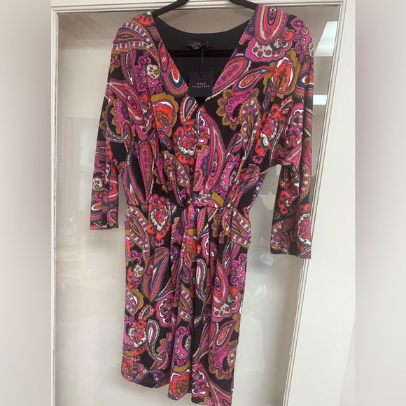 New w/ Tags Trina Turk Dress Elbow Sleeves Elastic Waist Size M