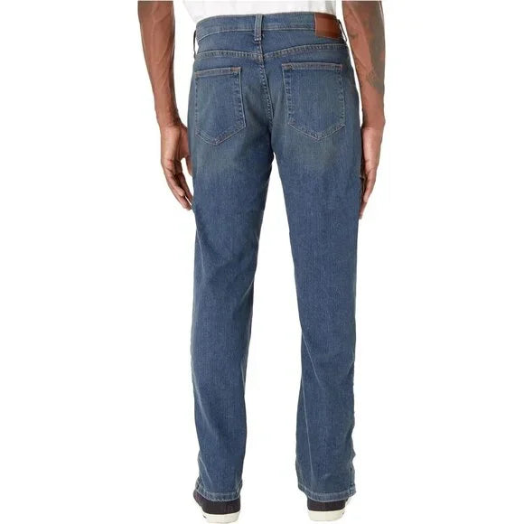 Tommy Hilfiger Men's Adaptive Jeans Relaxed Fit Magnet Buttons, 30W 32L