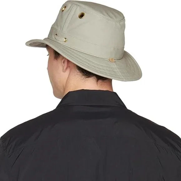 New w/ Tags Tilley Khaki Adventure Hat Size 7 1/4 M-M