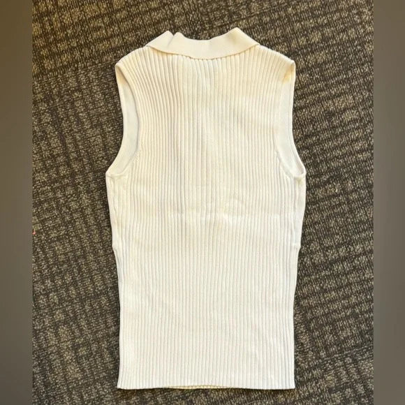 New w/ Tags Kenneth Cole Sleeveless Ribbed Top in color Oyster Size L