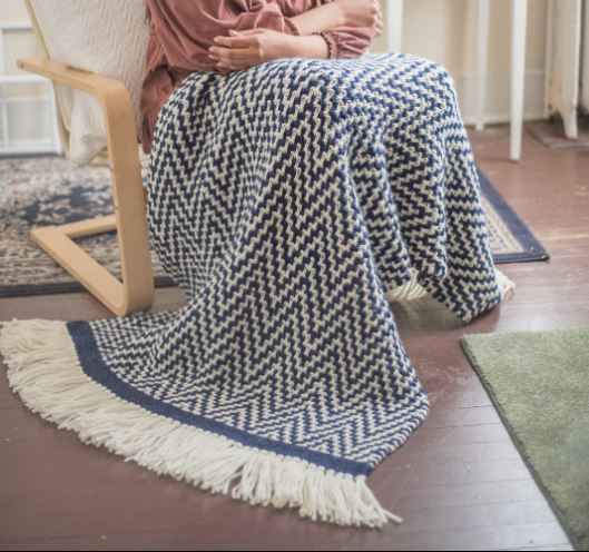 A Berroco Lanas Quick Pattern - Marika Blanket (PDF)
