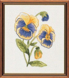 Anchor Freestyle Embroidery Kit - Pansy (PE100)