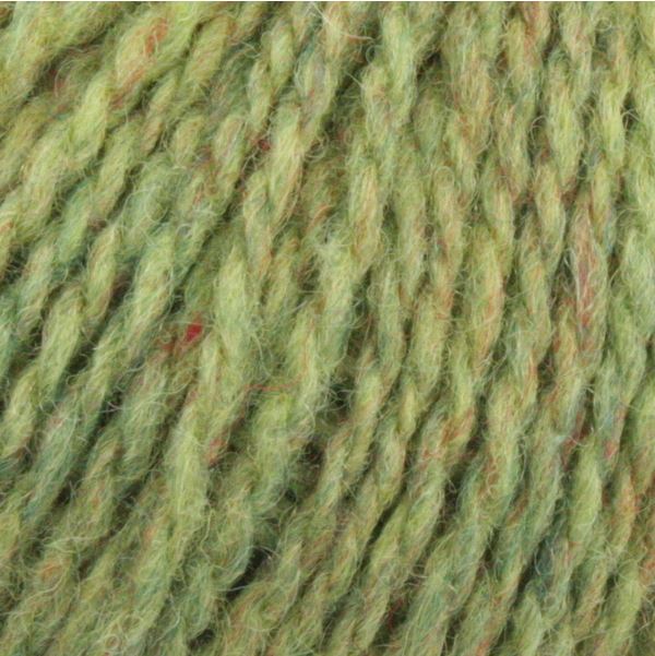 Jamieson's of Shetland Heather Aran Yarn - Pippin (Color #808)