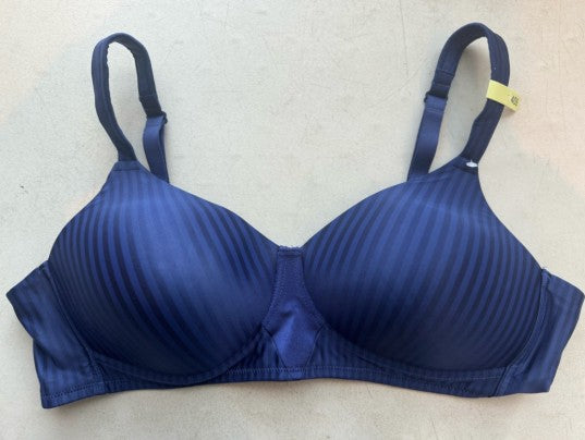 New Playtex Women's Wireless Bra Full Coverage Size 40B
