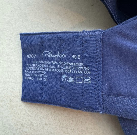 New Playtex Women's Wireless Bra Full Coverage Size 40B