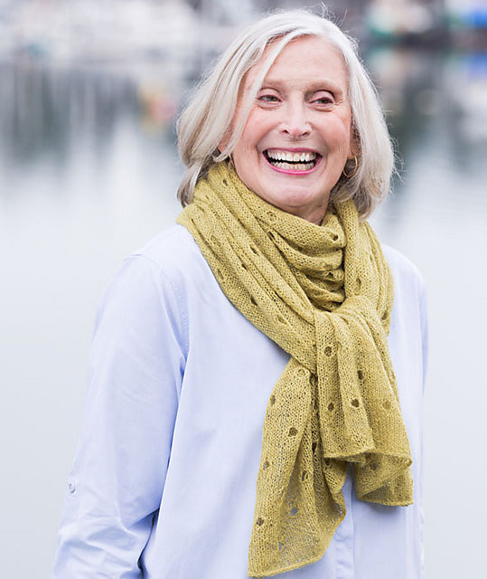 A Churchmouse Yarns and Teas Pattern - Polka Dot Scarf (PDF)