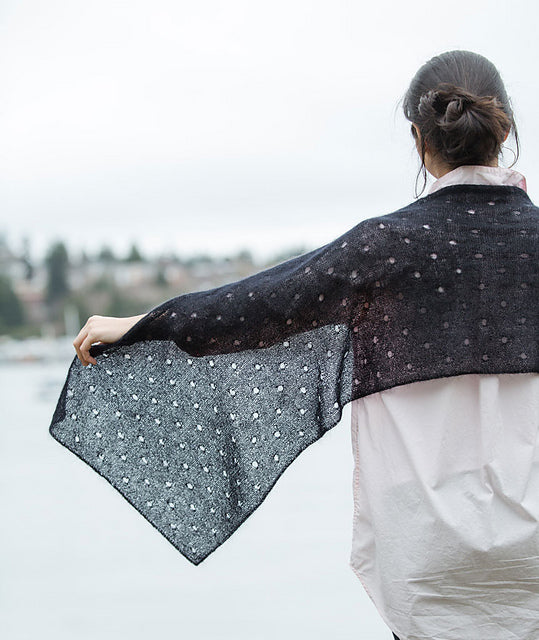 A Churchmouse Yarns and Teas Pattern - Polka Dot Scarf (PDF)