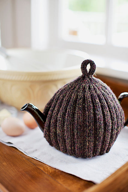 A Churchmouse Yarns and Teas Pattern - Ribbed & Ruffled Tea Cozies (PDF)