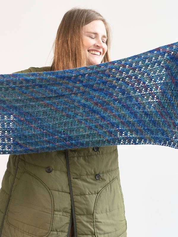 A Berroco Tiramisu Pattern - Rochelle Scarf (PDF)