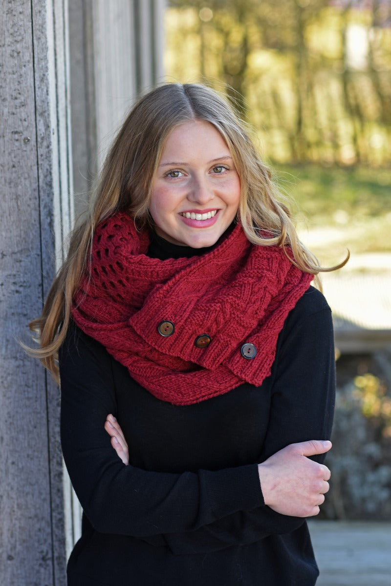 A Juniper Moon Farm Santa Cruz Pattern - Hansine Snood Scarf (PDF)