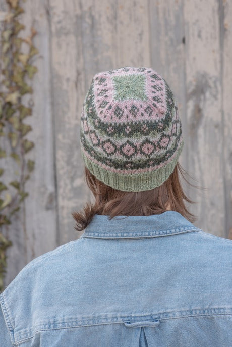 A Berroco Lanas Light Pattern - Sketchbook Hat (PDF)