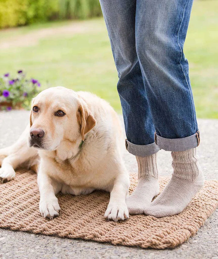 A Churchmouse Yarns and Teas Pattern - Simple Toe-Up Sock (PDF)