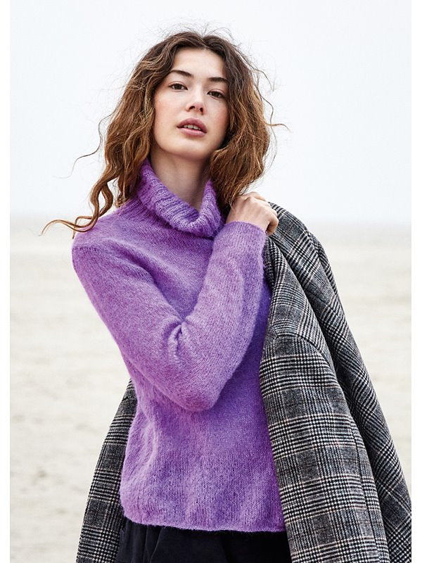 A Lana Grossa Setasuri Pattern - Turtleneck Pullover 01 (PDF)