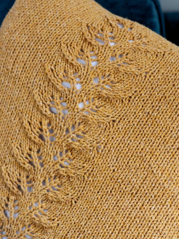 !A FREE Berroco Remix Chunky Pattern - Yarrow Pillow Cover (PDF)