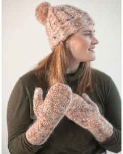 Free hat mitten knitting pattern at Little Knits