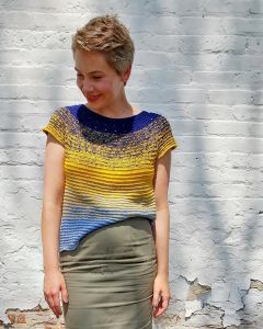 A Hikoo Concentric Cotton Pattern - Wilson Top - AVAILABLE ON RAVELRY (LINK & DETAILS IN DESCRIPTION)
